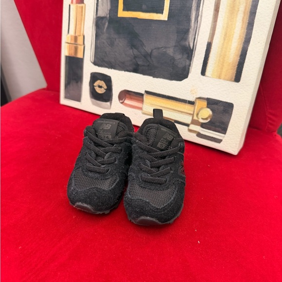 New Balance Kids Black Mesh & Suede Sneaker - Picture 2 of 4